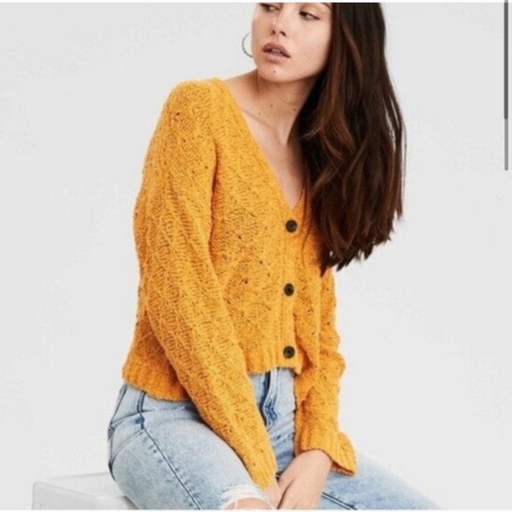 Yellow/Mustard American Eagle crop button sweater size medium. Minimally worn